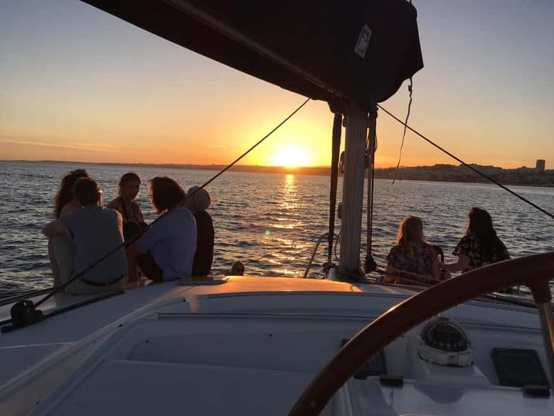 Lisbon: Catamaran Cruise with Drinks & Pastel de Nata - What’s included: drinks, mini pastries, and the no-drama snack plan
