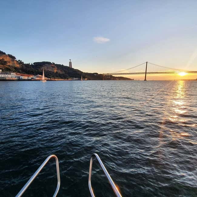 Lisbon: Catamaran Cruise with Drinks & Pastel de Nata - From Commerce Square to Belém Tower: the cruise’s best stretch