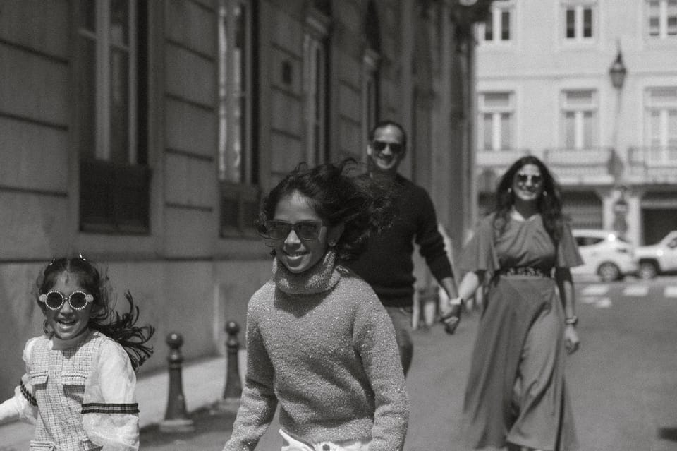 Lisbon: Cinematic Photoshoot with Local Photographer Guide - Castle Quarter finish: a strong ending beat for proposals and anniversaries