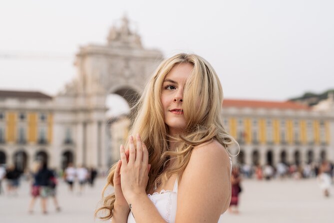 Lisbon Cinematic Photoshoot with Top-Rated Photographer - What you get after the shoot: 60 edited photos in 5 days