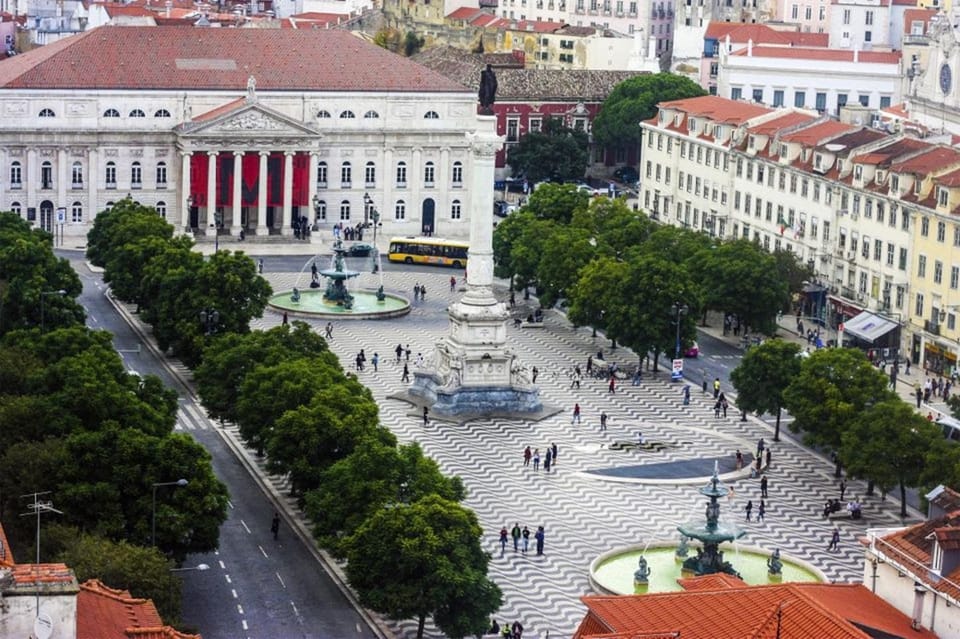 Lisbon City Half Day Private Guided Tour: Iconic Attractions - Jerónimos Monastery: the UNESCO stop that deserves your attention
