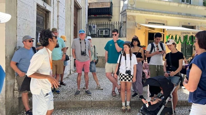 Lisbon: City Highlights Guided Walking Tour - Augusta Street and the Rua Augusta arch area: walking into the postcard view