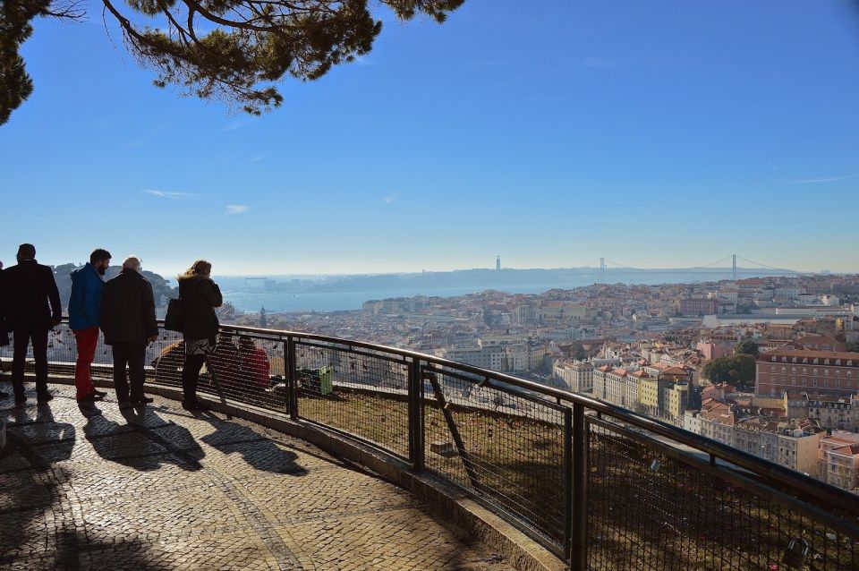 Lisbon: City Highlights Tour by Tuk Tuk - How the Guide Makes or Breaks the Tour