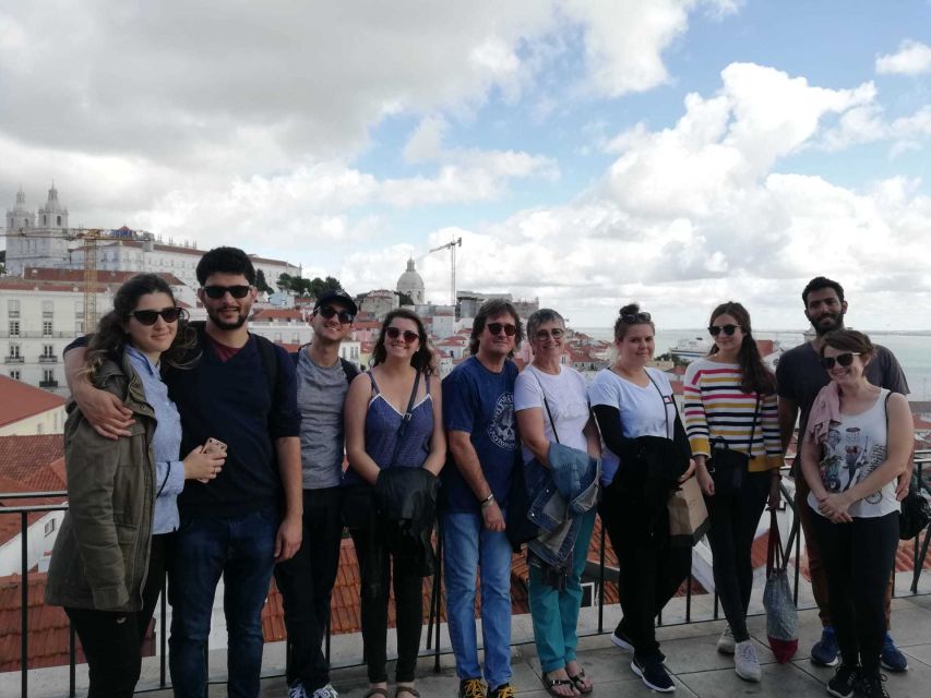 Lisbon: City Sightseeing Private Tour with Guide - Casa dos Bicos: a quick stop with real visual personality