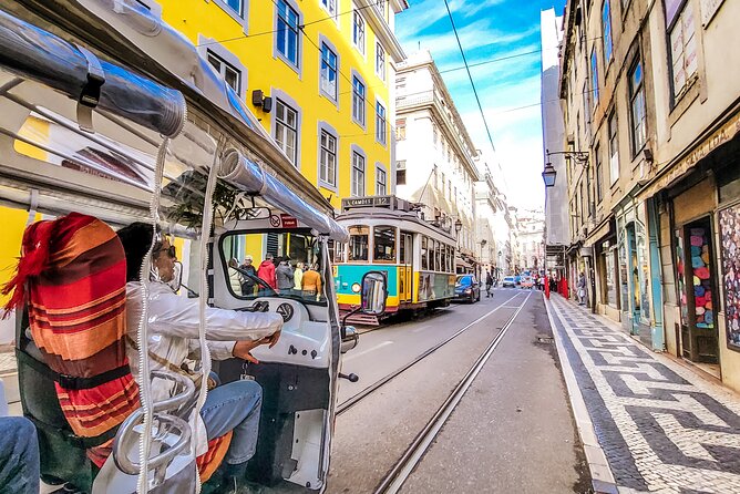 Lisbon Complete Tour! Eco TukTuk Private Guided - São Pedro de Alcântara and the Gloria Funicular connection