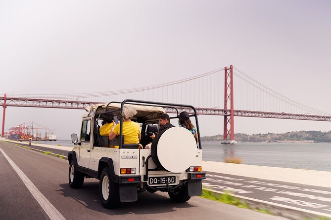 LISBON DAILY TOUR in a Vintage Jeep with FOOD & DRINK Tastings - Food and drink tastings: what makes them feel local, not touristy