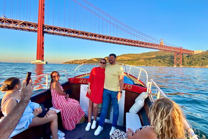 Lisbon Daytime & Sunset Tradicional Boat Tour Sightseeing Cruise - Comfort and weather: wind can change the vibe