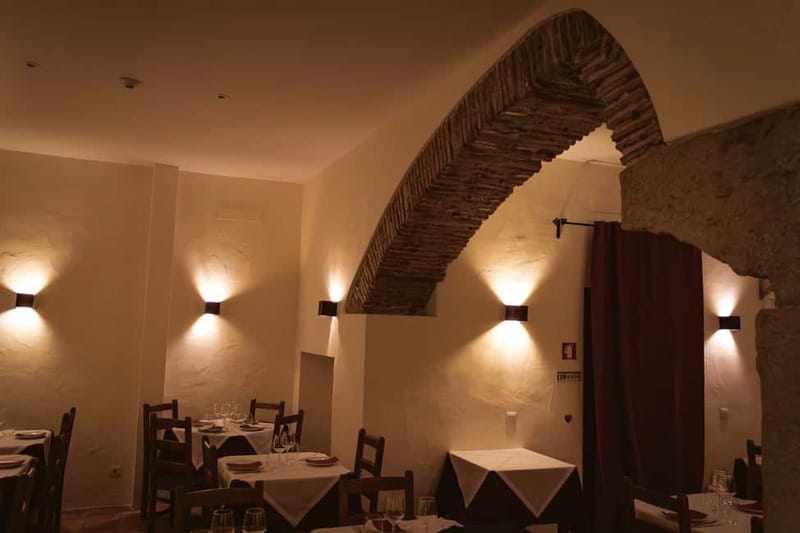 Lisbon: Dinner with Rising Stars of Fado at Canto do Poeta - Where Lisbon’s fado feels personal at Canto do Poeta
