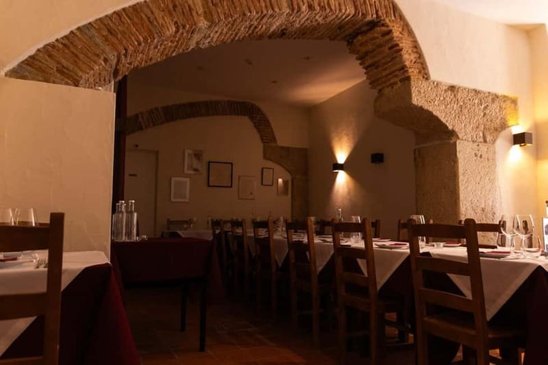 Lisbon: Dinner with Rising Stars of Fado at Canto do Poeta - Value check: is €/$64 a good deal for this package?