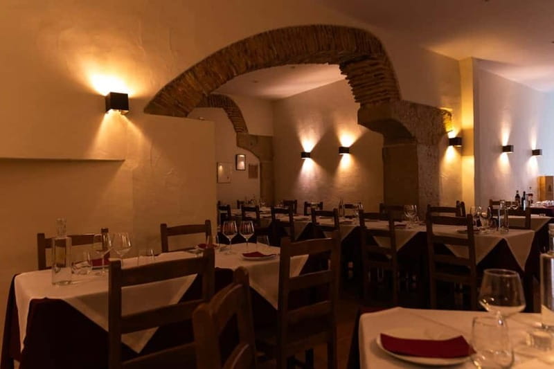 Lisbon: Dinner with Rising Stars of Fado at Canto do Poeta - Who this fado dinner is best for