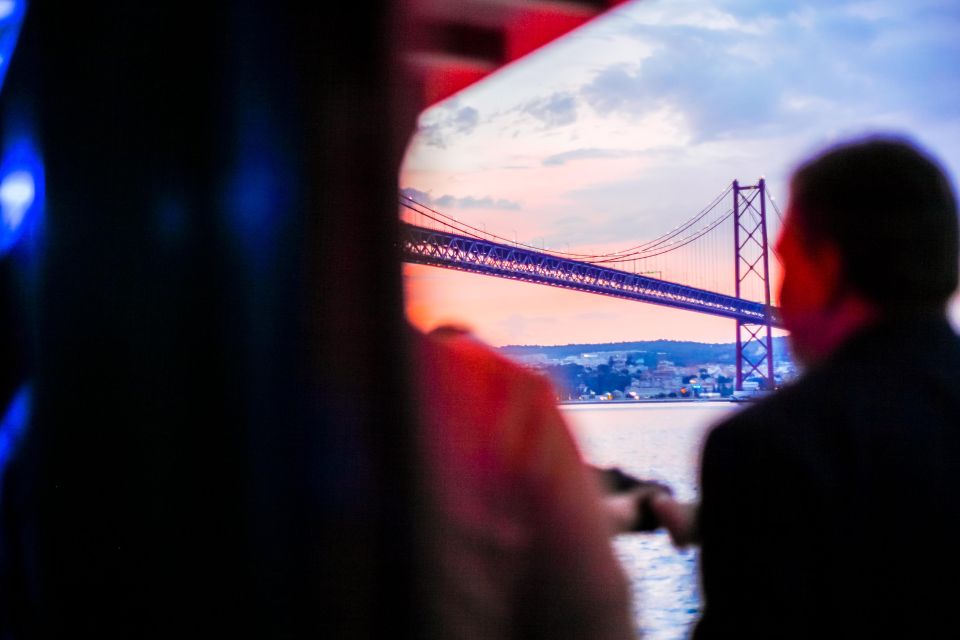 Lisbon: Disco Night Cruise with DJ and Open Bar - The route: what you’ll see from the water (and why it’s better at night)