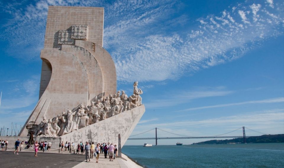 Lisbon: Discovering Belém Tuk Tuk Tour - Jerónimos Monastery: What to Notice When You Stop