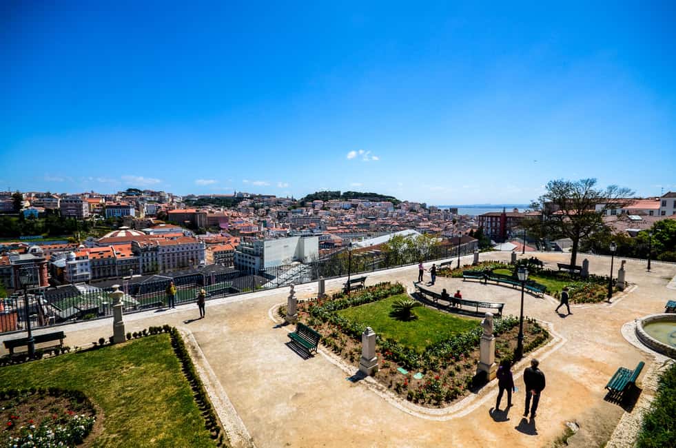 Lisbon: E-Bike Adventure Through the City of Seven Hills - Why a Bianchi e-Bike Works So Well in Lisbon’s Seven-Hill Layout
