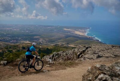 Lisbon: E-bike Trip from the Sintra Mountains to Cascais Sea - From Lisbon pickup to Cascais Market: the first leg of the day