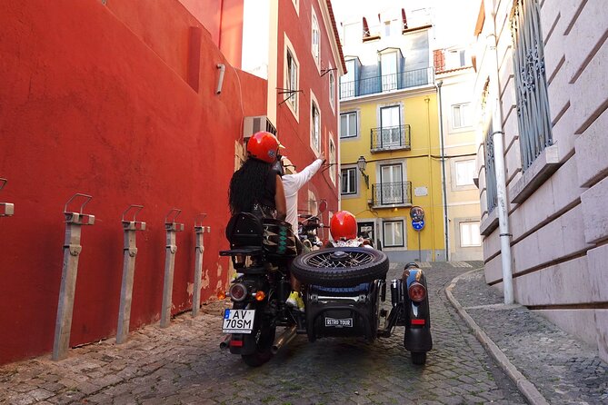 Lisbon El Cristo-Rei - Private Vintage Sidecar Tour - The Tagus crossing and the 25th of April Bridge story you can see