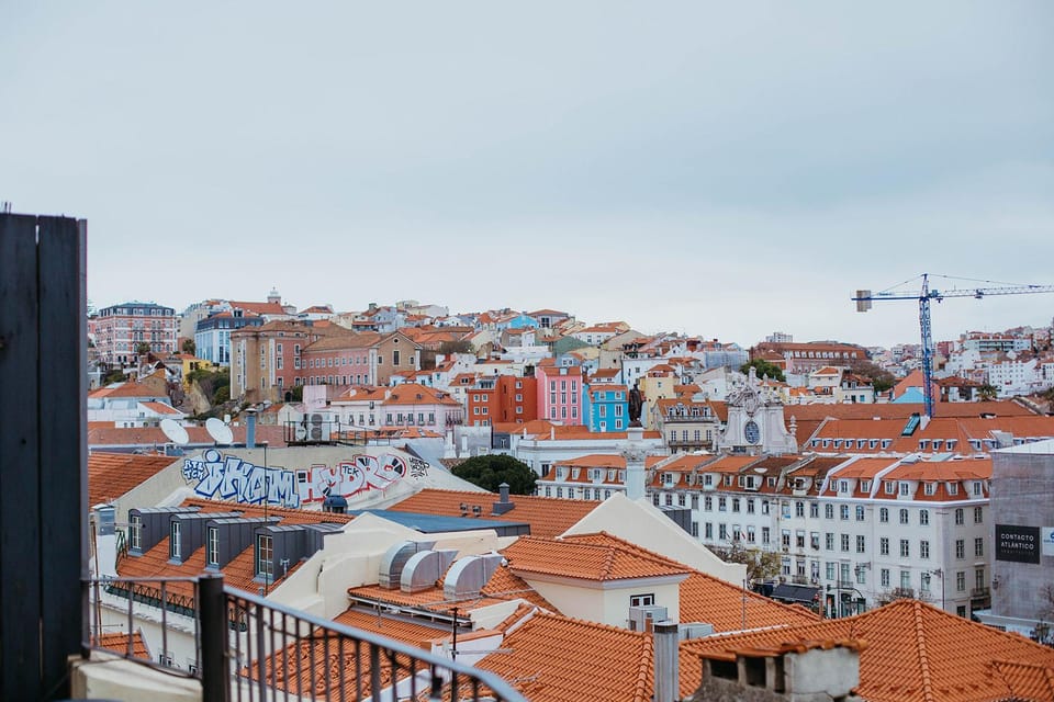 Lisbon: Evening Food & Wine Tour in Bairro Alto - Price and value: $104 for 4 stops, 7+ tastings, and 5 drinks