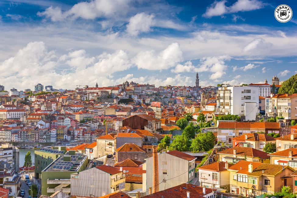 LISBON : EXPLORE OLD TOWN ALFAMA BY ELECTRIC TUK TUK - How the electric Tuk Tuk changes Alfama (for the better)