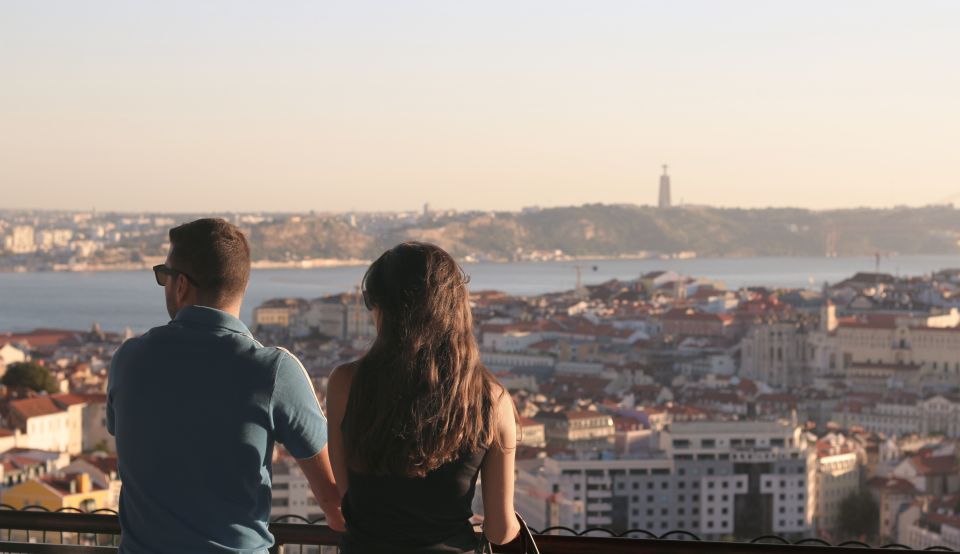 Lisbon: Fado Vadio Tour with Portuguese Tapas - Who should book this Fado and tapas tour