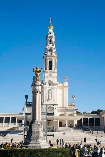 Lisbon: Fátima & Holy Eucaristy Miracle Relic, Spiritual Day - Key points I’d prioritize on this Fátima + Santarém day