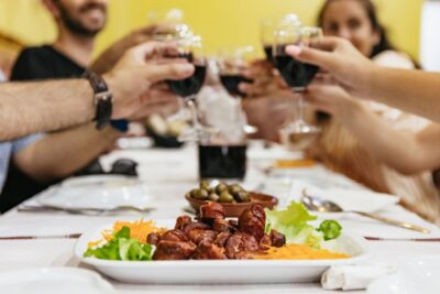Lisbon: Food and Wine Small Group Walking Tour - The first tastings: Vinho Verde and codfish cake kickoff
