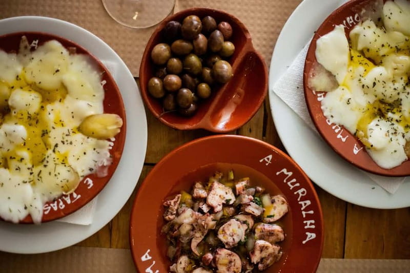 Lisbon: Food Tasting Tour by Tuk Tuk with 2 Stops - How the Route Plays Out: Baixa, Alfama, and Graça