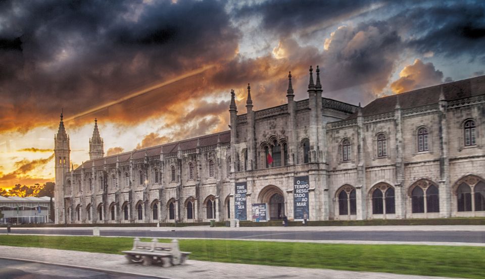 Lisbon: Full-Day City Tour with Cable Car Ride - Parque das Nações and the 1998 Expo cable car over the Tagus