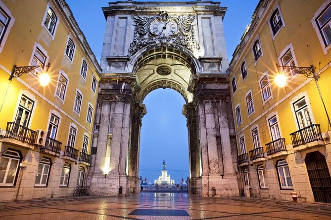 Lisbon Full Day Discovery Tour in Private Vehicle - Parque Eduardo VII and Panoramic View Breaks for City Reading
