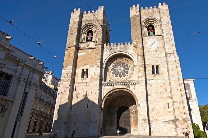 Lisbon Highlights - Private Tour with Van and Local Guide - São Roque and São Vicente: churches you’ll remember for the details