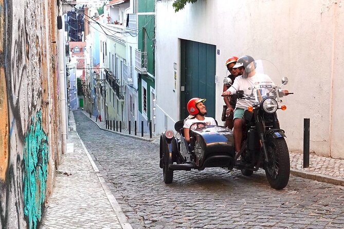Lisbon Historic - Private Vintage Sidecar Tour - Viewpoints and gardens: when the sidecar ride turns into real scenery