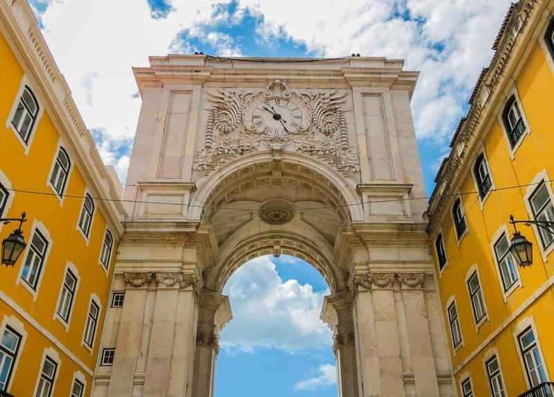 Lisbon: Iconic Landmarks Walking Tour - Carmo Convent Ru ruins: Lisbon’s 1755 Earthquake in Stone