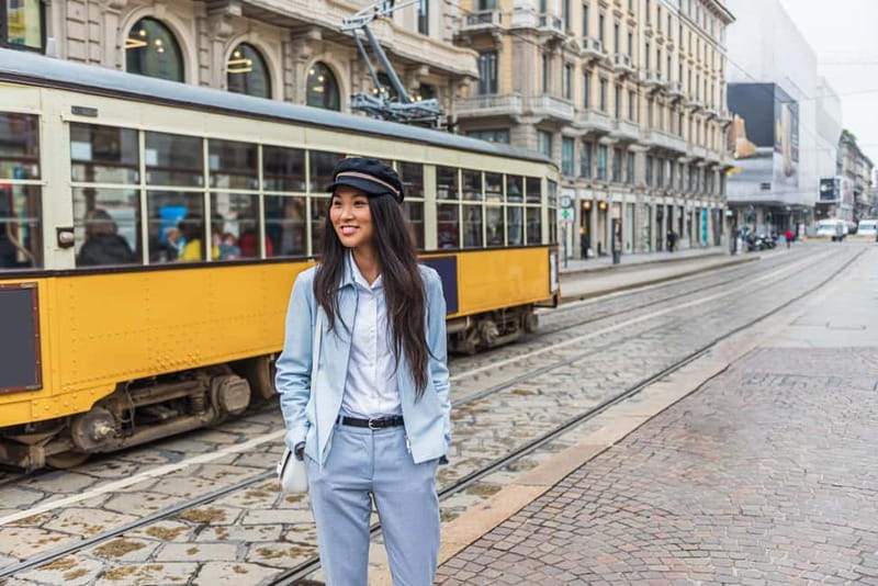 Lisbon: Instagram Hotspots Photoshoot - Local tour guide tips: what you can use after the shoot
