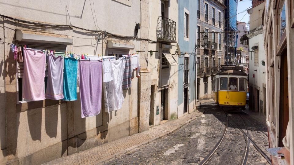 Lisbon: Jewish Quarter Guided Walking Tour - Baixa and forced conversions: what policy looks like on foot