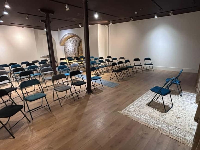 Lisbon: Live Fado Show in Historic Alfama with Port Wine - The Host Factor: Mário Lundum’s Stories Make the Music Easier to Read
