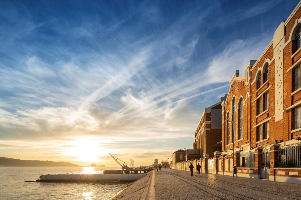 Lisbon: MAAT Gallery and MAAT Central Entry Tickets - Food, breaks, and practical services on site