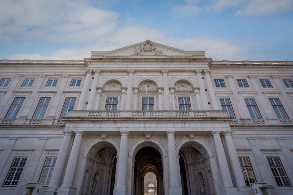 Lisbon: National Palace of Ajuda E-Ticket & City Audio Guide - The view over the River Tagus and the throne-hall focus