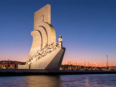 Lisbon Night Cruise: Illuminated Sights on the Tagus River - Where you meet (and what to do before you board)