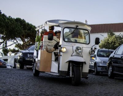 Lisbon: Panoramic Historical Sightseeing Tour by Tuk Tuk - Meeting Up Smoothly: Hard Rock Cafe and Central Lisbon Pickup