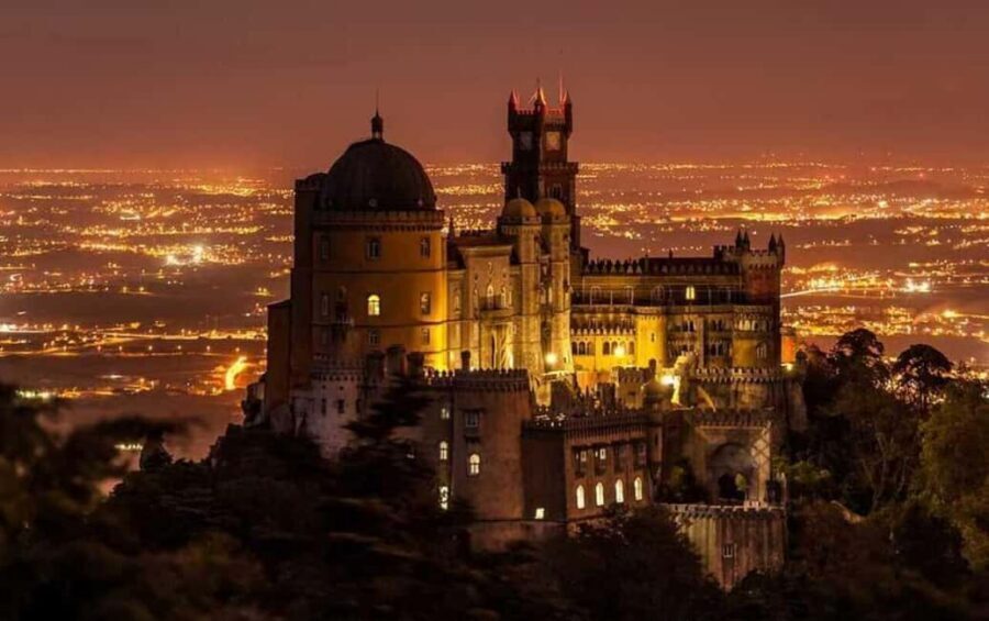 Lisbon: Pena Palace, Regaleira and Sintra - Key things that make this Lisbon to Sintra and Cascais tour work