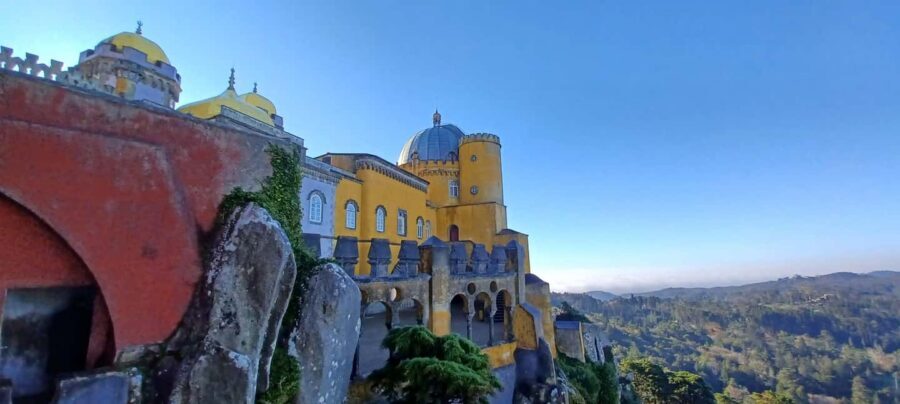 Lisbon: Pena Palace, Regaleira and Sintra - Cascais: the elegant seaside finale with free time
