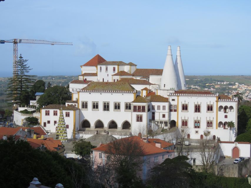 Lisbon: Pena, Regaleira & Atlantic Coast Tour with a Local - Transport, pace, and the real timing question