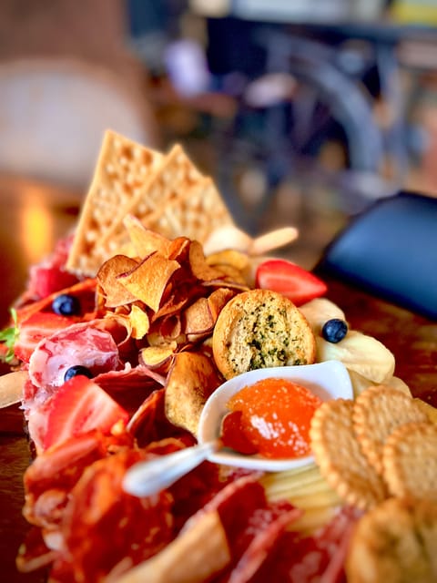 Lisbon: Premium Wine and Tapas Tasting Session - A One-Place Lisbon Wine Tasting That Actually Fits Real Life