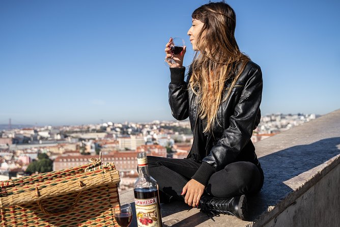 Lisbon Private 5-Hour Eco Tuk-Tuk Tour with Local Tastings - Belém in one focused sweep: discoveries monuments and extra-cost entries