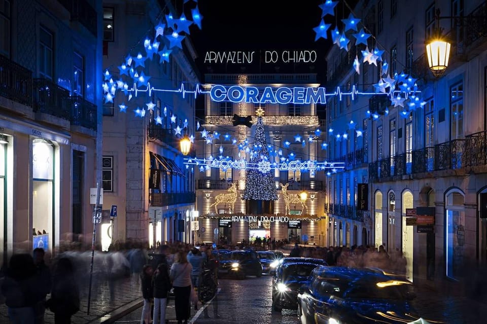 Lisbon: Private Christmas Lights Tour by Eco Tuk Tuk - Comfort, Rain-Wind Handling, and What to Pack