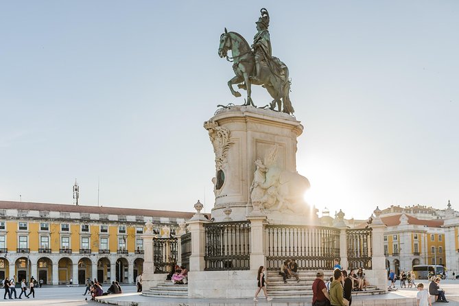 Lisbon Private Custom Tour with a Local, Highlights & Hidden Gems - Head toward the castle area: history on foot, without pressure to go inside