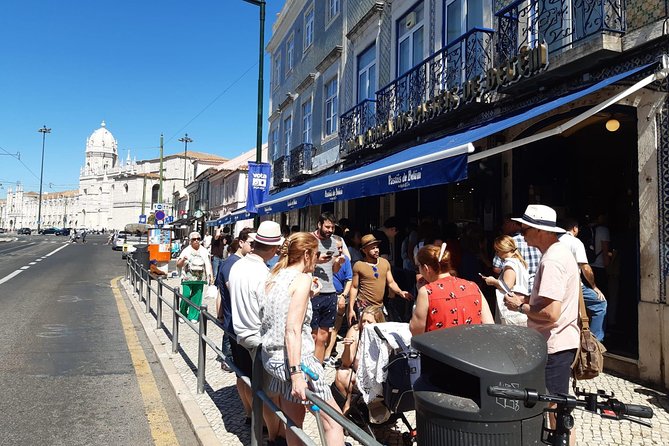 Lisbon Private Driver and Customizable Tour - Hotel pickup and Wi‑Fi: the small perks that save real time