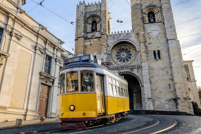 Lisbon Private Driver and Customizable Tour - Who should book this Lisbon private driver tour
