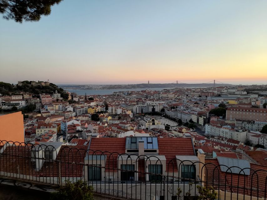 Lisbon: Private Eco Tuk-Tuk Tour for 2 Hours - What’s included—and what you should plan for