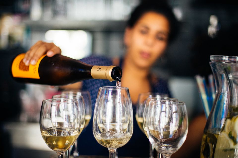 Lisbon: Private Evening Tour with Drinks & Bites in Alfama - Why Alfama at night is the right time for Lisbon