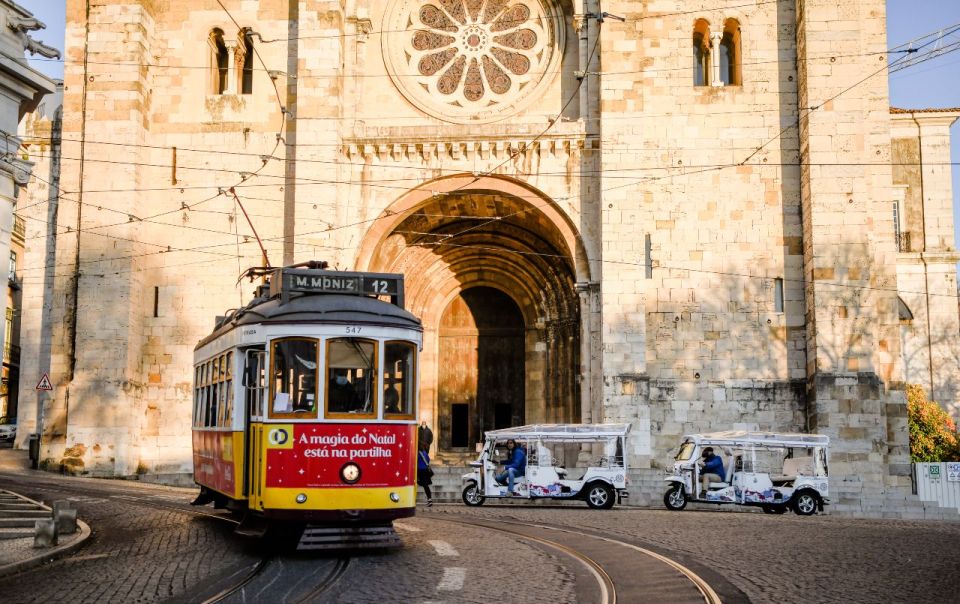 Lisbon: Private Expert City Tour by Eco Tuk Tuk - Graça and São Vicente de Fora: old quarters with real character
