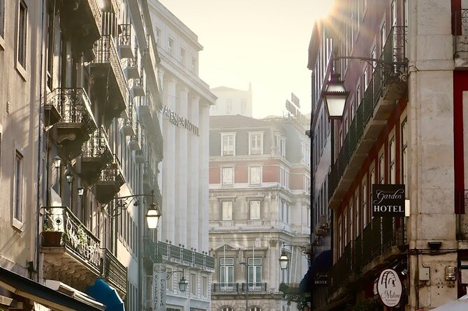 Lisbon Private Food Tour – Taste 10+ Local Dishes & Wines - Who this Lisbon private food tour is best for